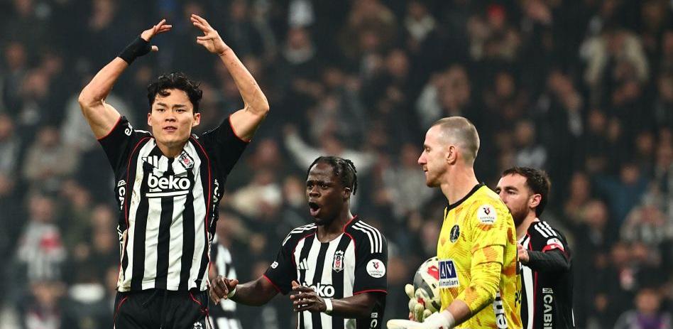 Junior Olaitan ve Hyeon-gyu Oh, Alanyaspor maçı sonrası açıklamalarda bulundu!