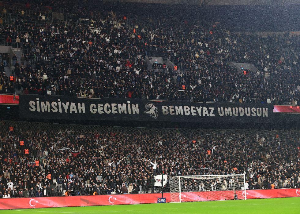 Beşiktaş - Göztepe maçının biletleri satışa çıkıyor!
