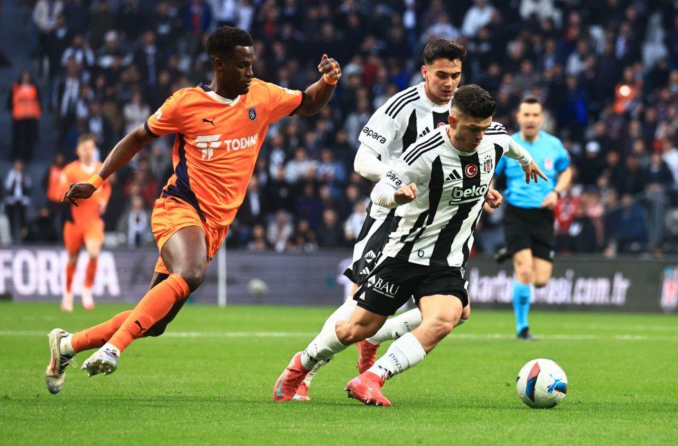 Beşiktaş, evinde Başakşehir’e mağlup!