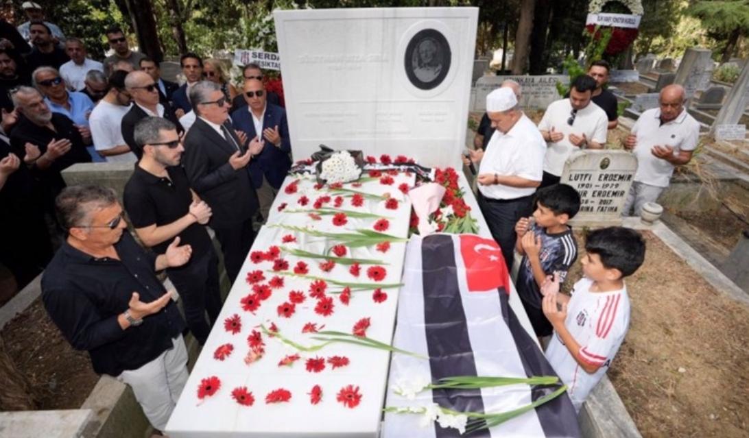 Süleyman Seba, kabri başında anıldı!
