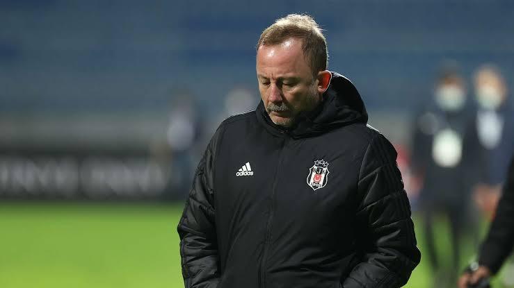 Beşiktaş’ta Sergen Yalçın sesleri!
