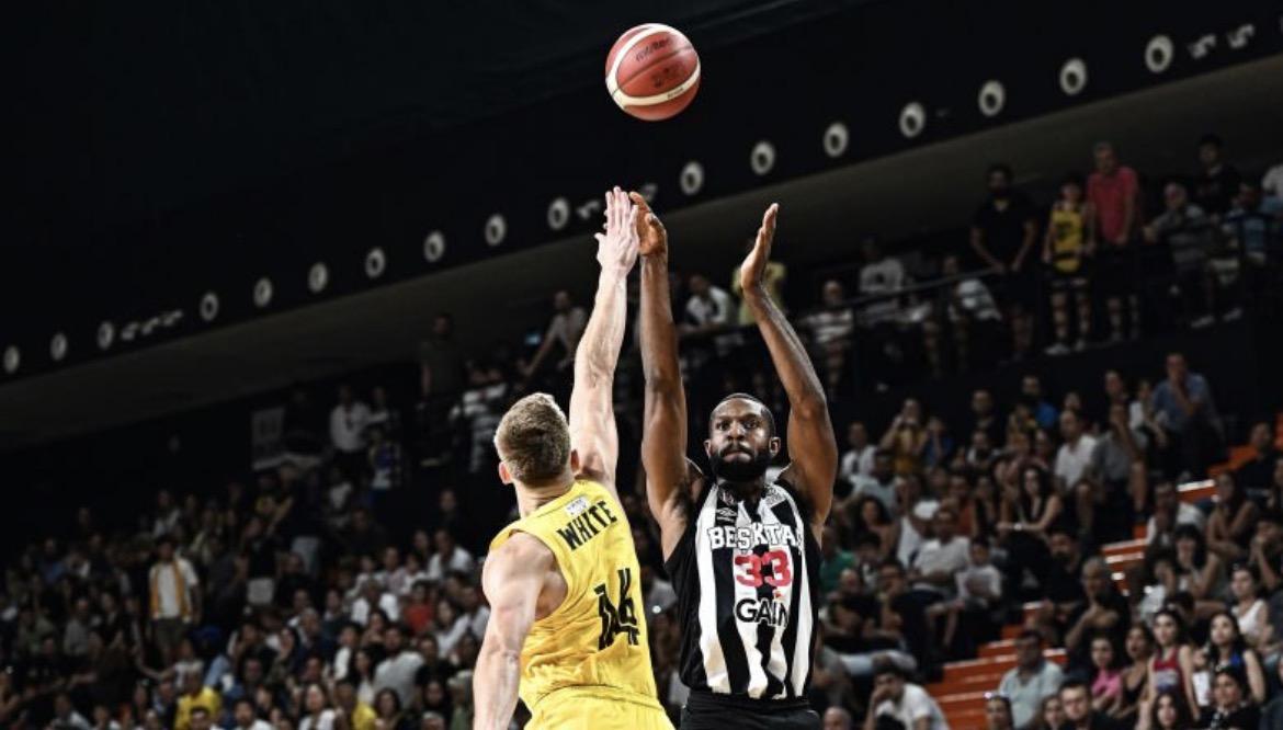 Beşiktaş GAİN, geçen sezon kaldığı yerden devam ediyor! 13 sayı fark!