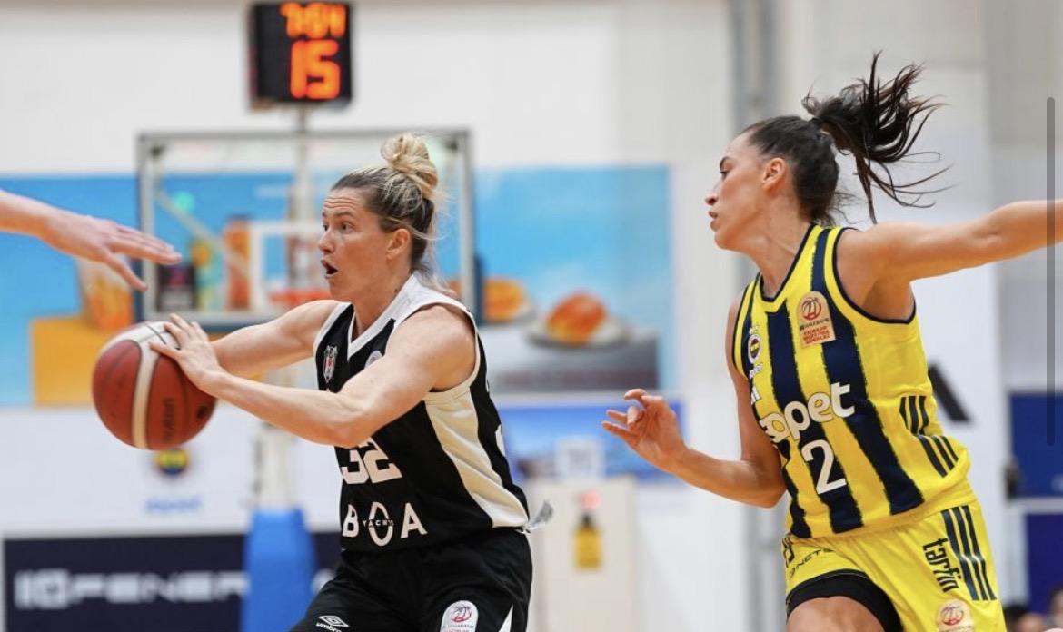 Beşiktaş BOA, sezonun ikinci derbisinde mağlup!