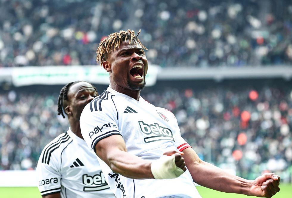 Beşiktaş, Kocaeli'de 1 attı 3 aldı!
